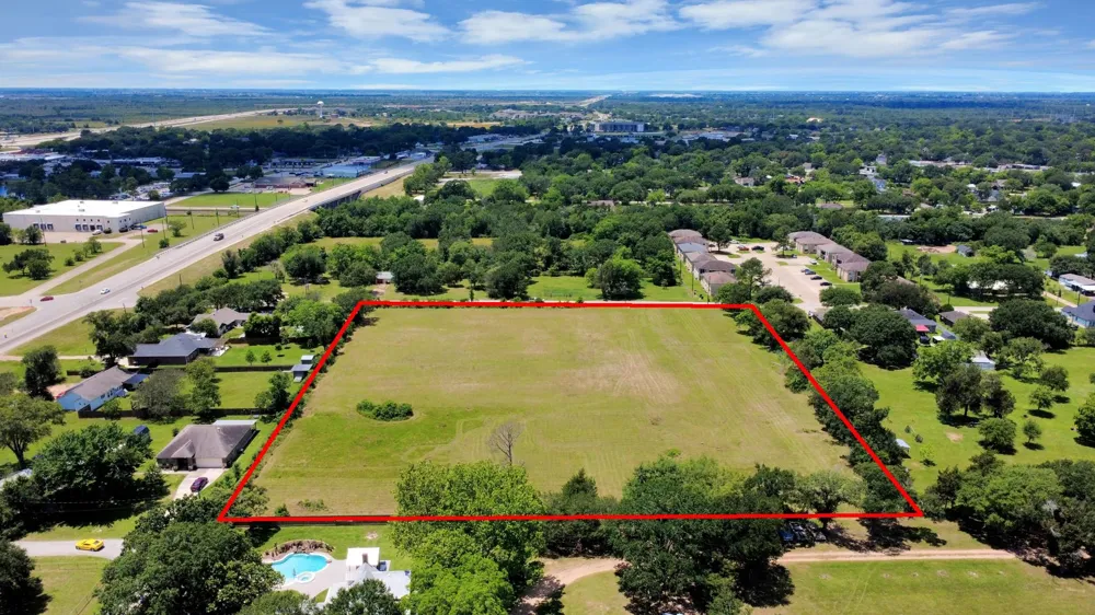 1108 Silliman Street Sealy, TX 77474