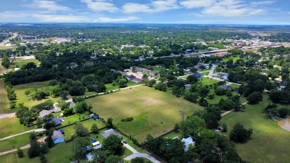 1108 Silliman Street Sealy, TX 77474