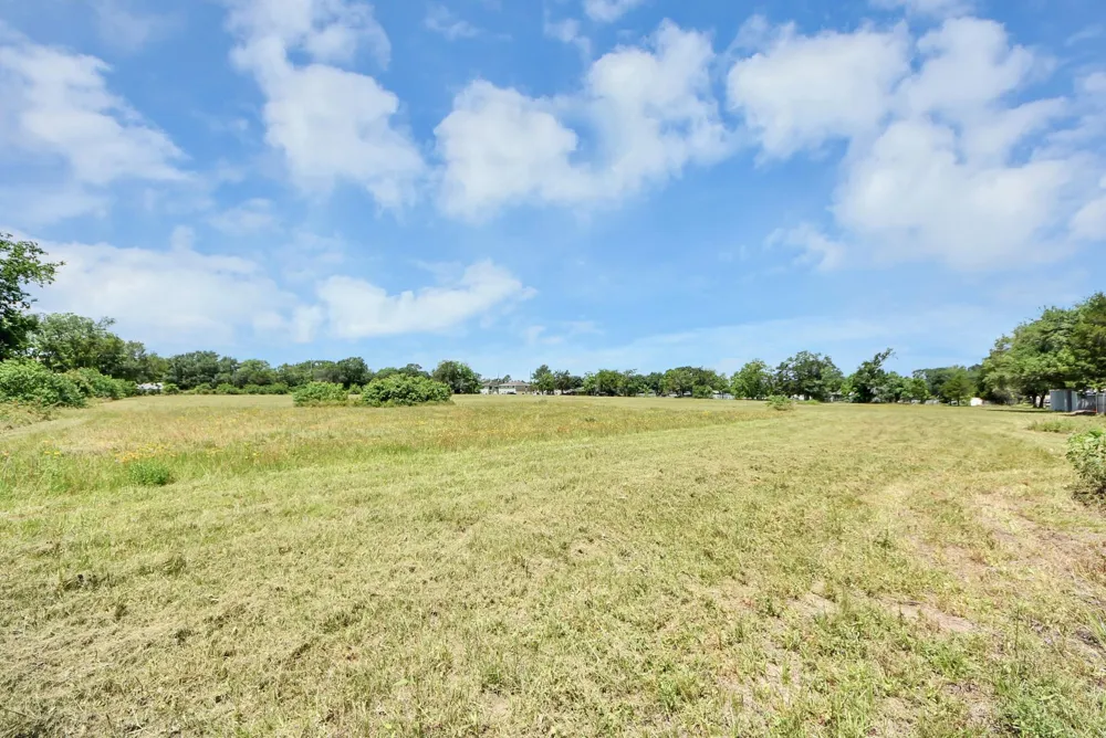1108 Silliman Street Sealy, TX 77474