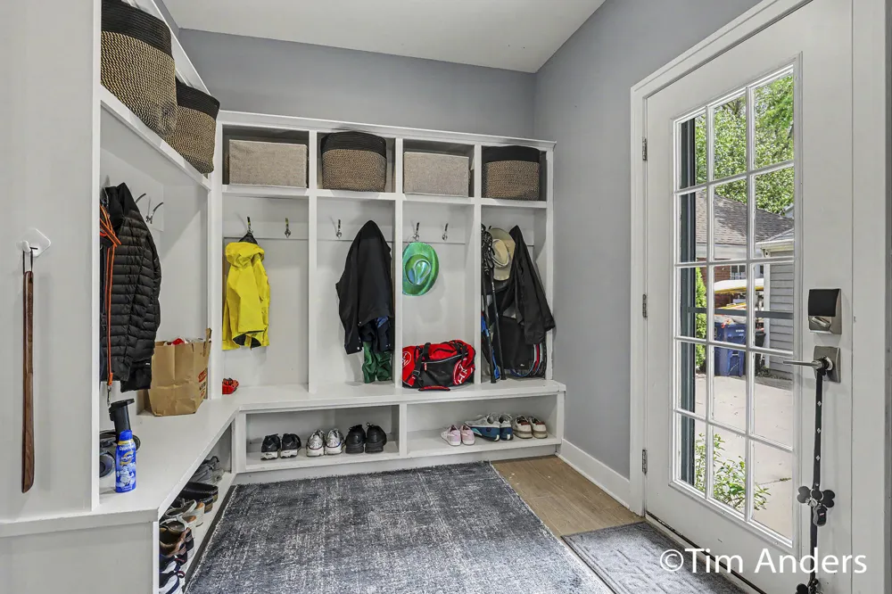 556 Greenwood Avenue SE East Grand Rapids, MI 49506
