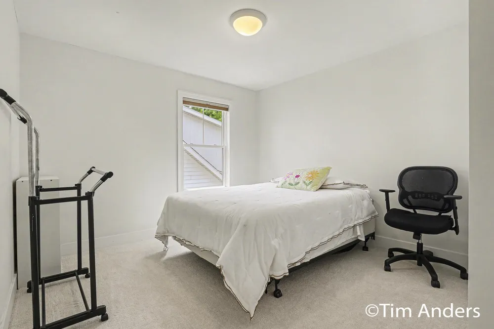 556 Greenwood Avenue SE East Grand Rapids, MI 49506