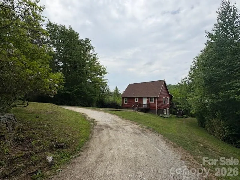 9064 Wildflower Lane Newland, NC 28657