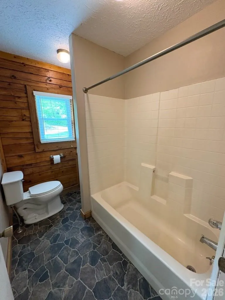 9064 Wildflower Lane Newland, NC 28657