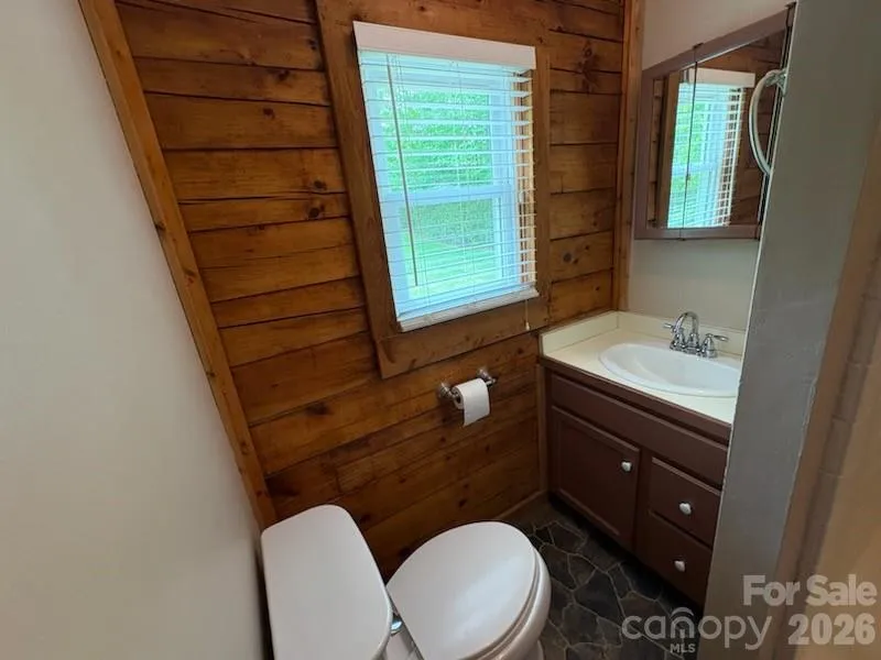 9064 Wildflower Lane Newland, NC 28657