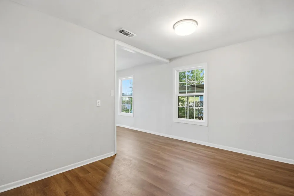 911 S Commercial Avenue Coleman, TX 76834