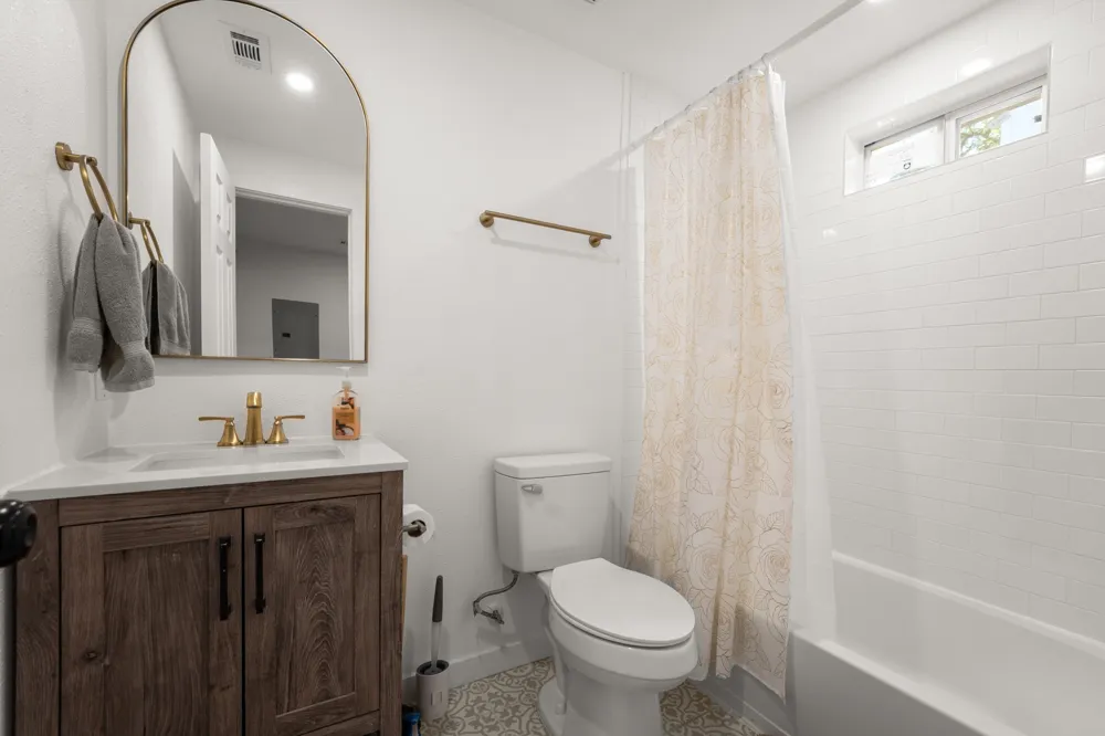 45 Anthony Street #B Austin, TX 78702