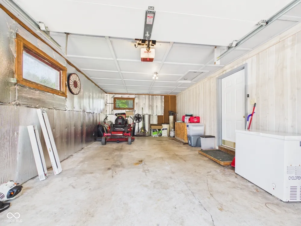 262 E 600 Alexandria, IN 46001