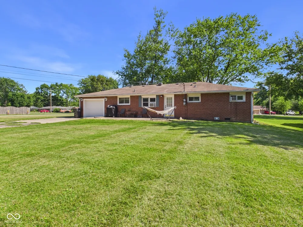 262 E 600 Alexandria, IN 46001