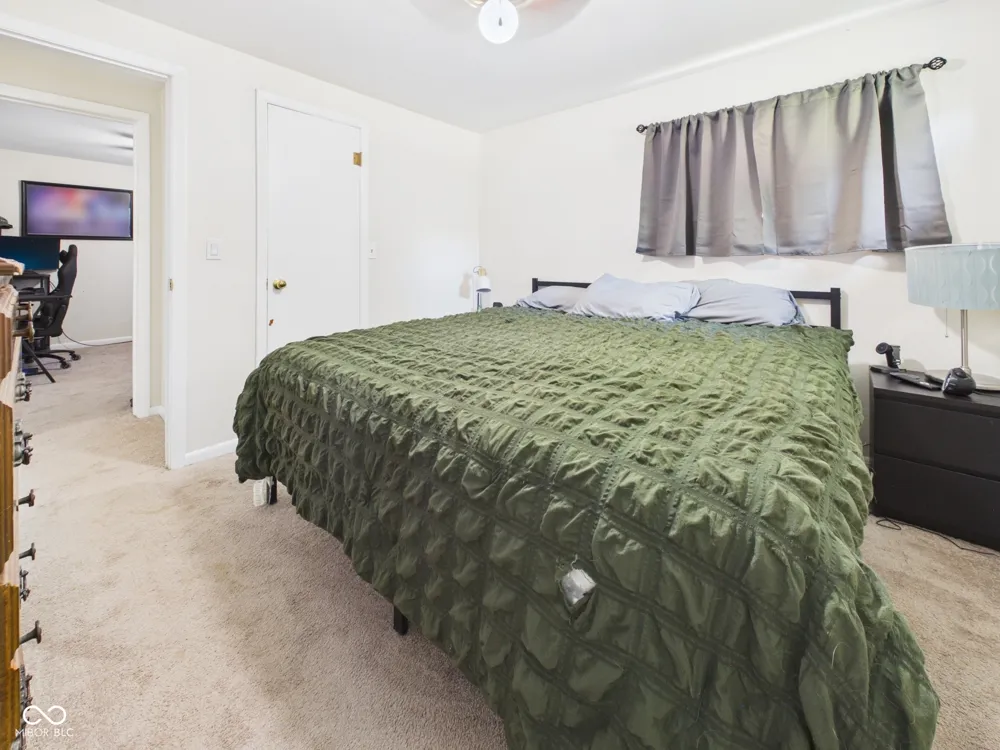 262 E 600 Alexandria, IN 46001