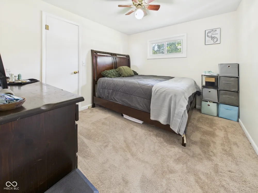 262 E 600 Alexandria, IN 46001