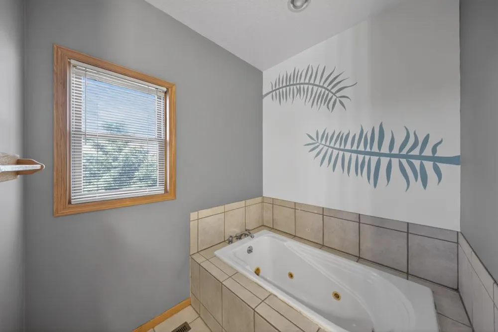 463 Sierra Lane NW Eyota, MN 55934