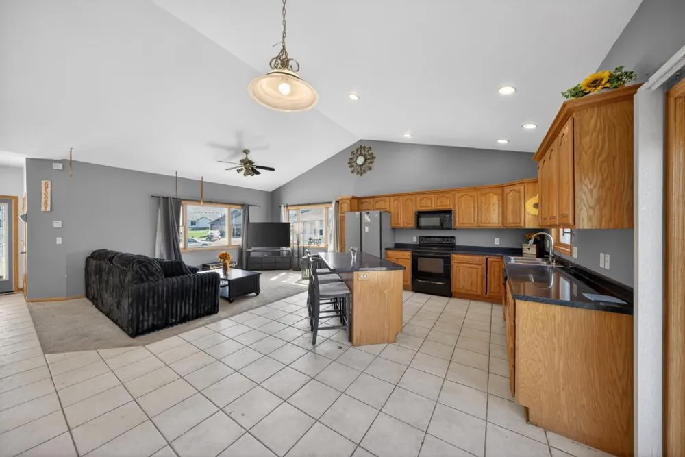 463 Sierra Lane NW Eyota, MN 55934