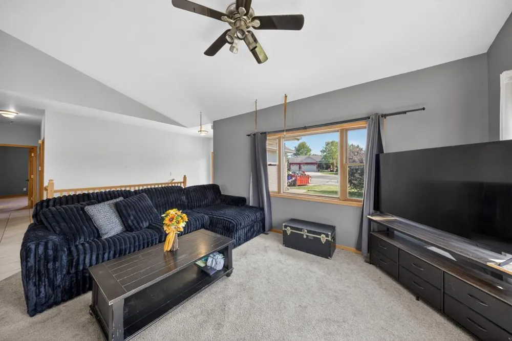 463 Sierra Lane NW Eyota, MN 55934