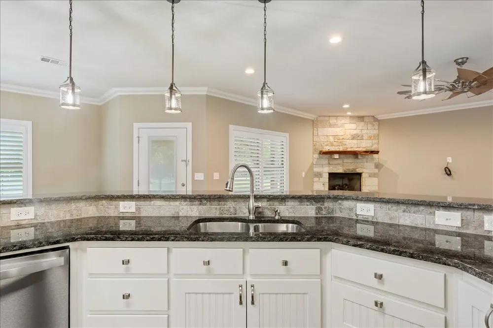 720 CR 312 McGregor, TX 76657