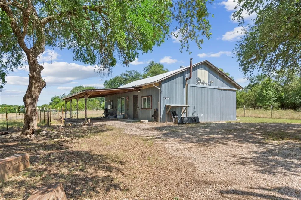 720 CR 312 McGregor, TX 76657