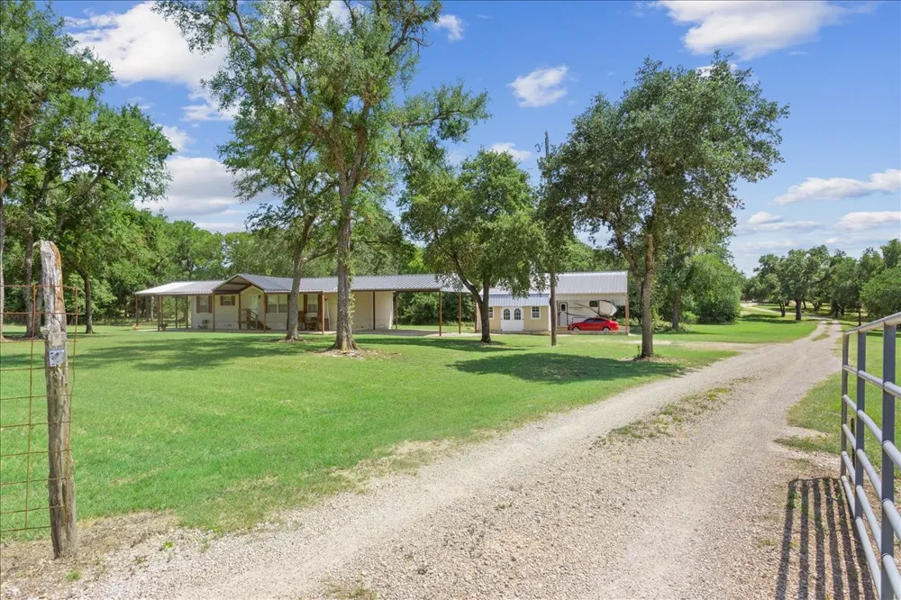 720 CR 312 McGregor, TX 76657
