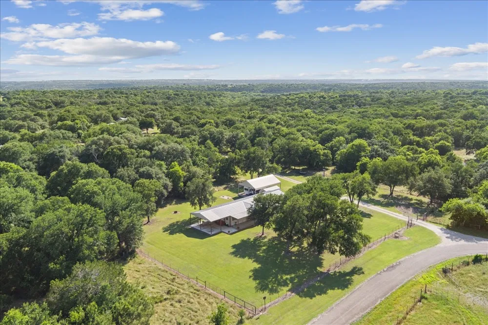 720 CR 312 McGregor, TX 76657