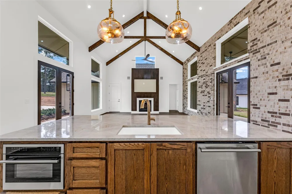 112 Private Road 6029 Brookeland, TX 75931