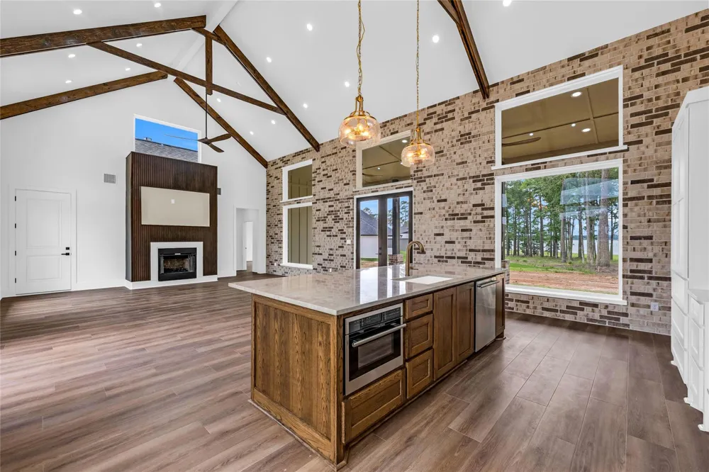 112 Private Road 6029 Brookeland, TX 75931