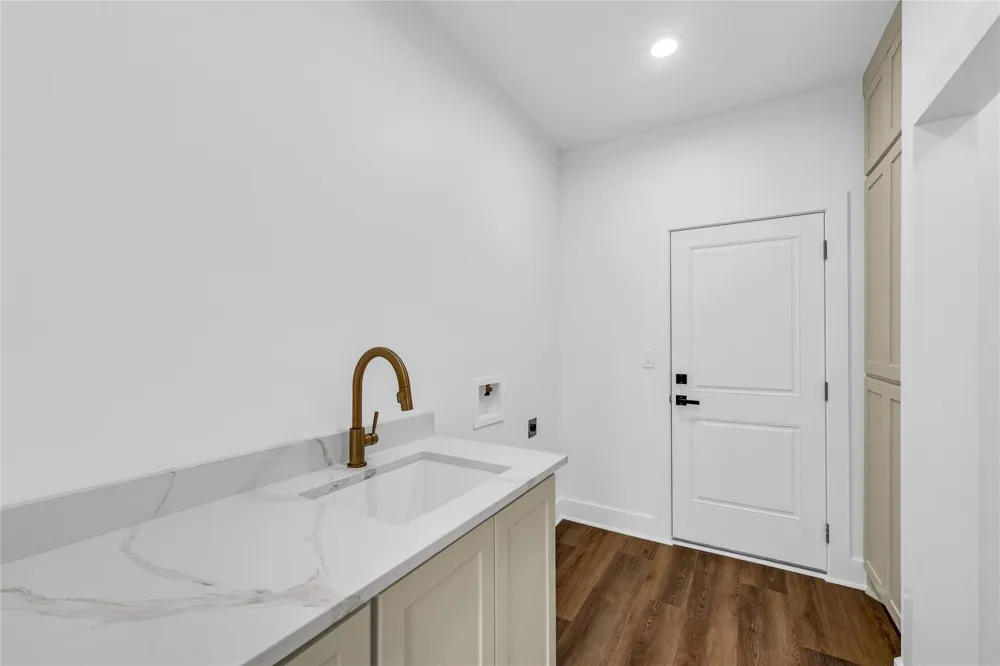 112 Private Road 6029 Brookeland, TX 75931