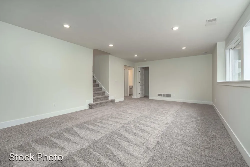325 Round Hill Road Oshtemo Charter Township, MI 49009