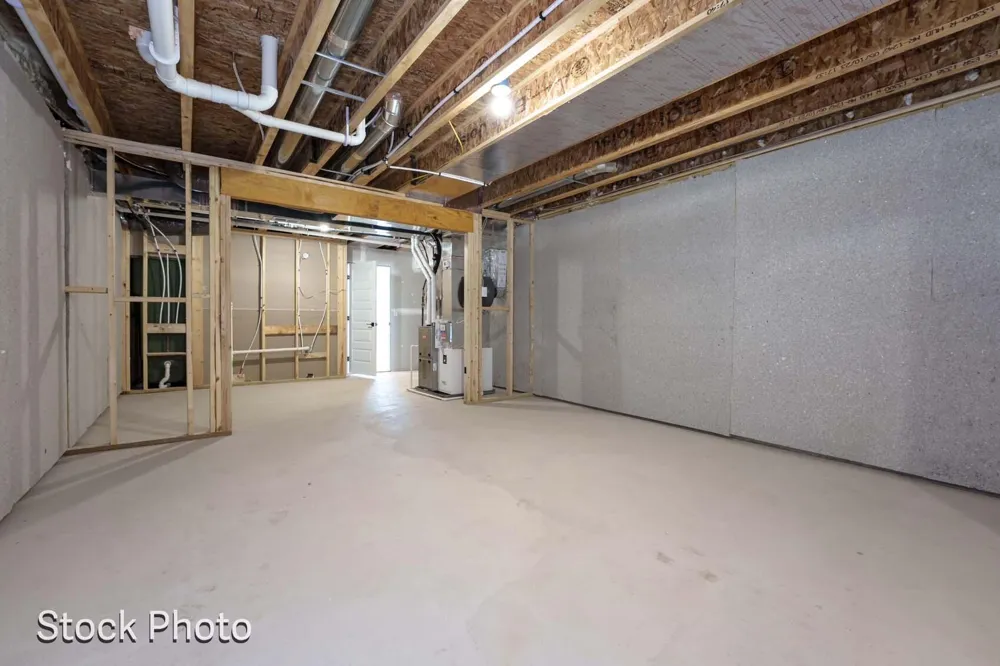 325 Round Hill Road Oshtemo Charter Township, MI 49009