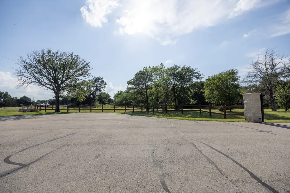 Diamond Point Corsicana, TX 75109