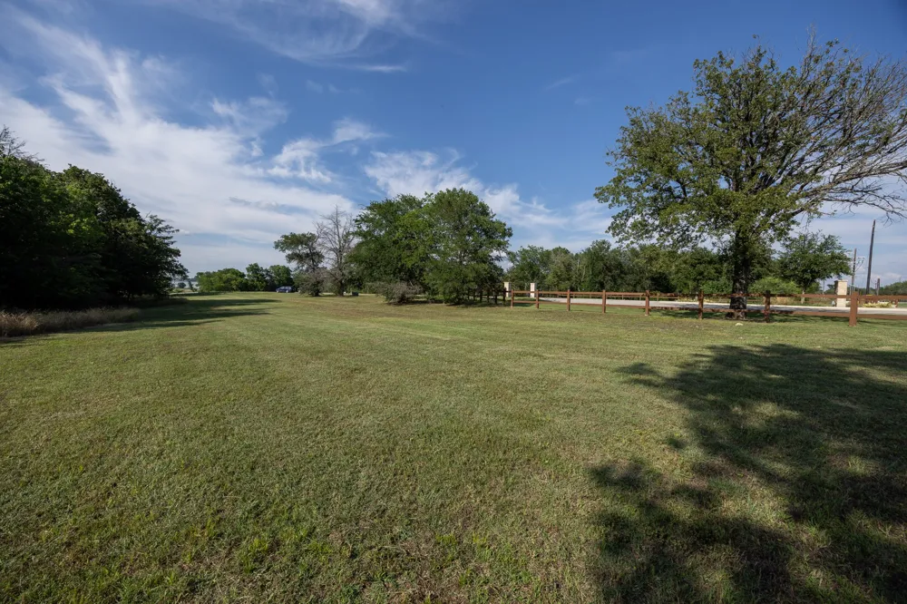 Diamond Point Corsicana, TX 75109