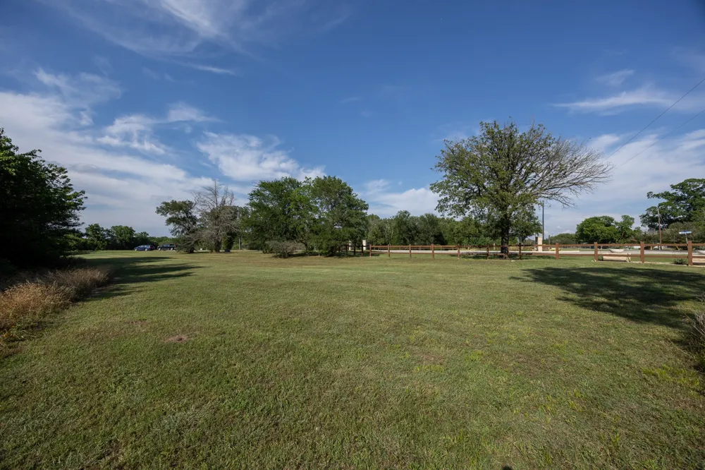 Diamond Point Corsicana, TX 75109
