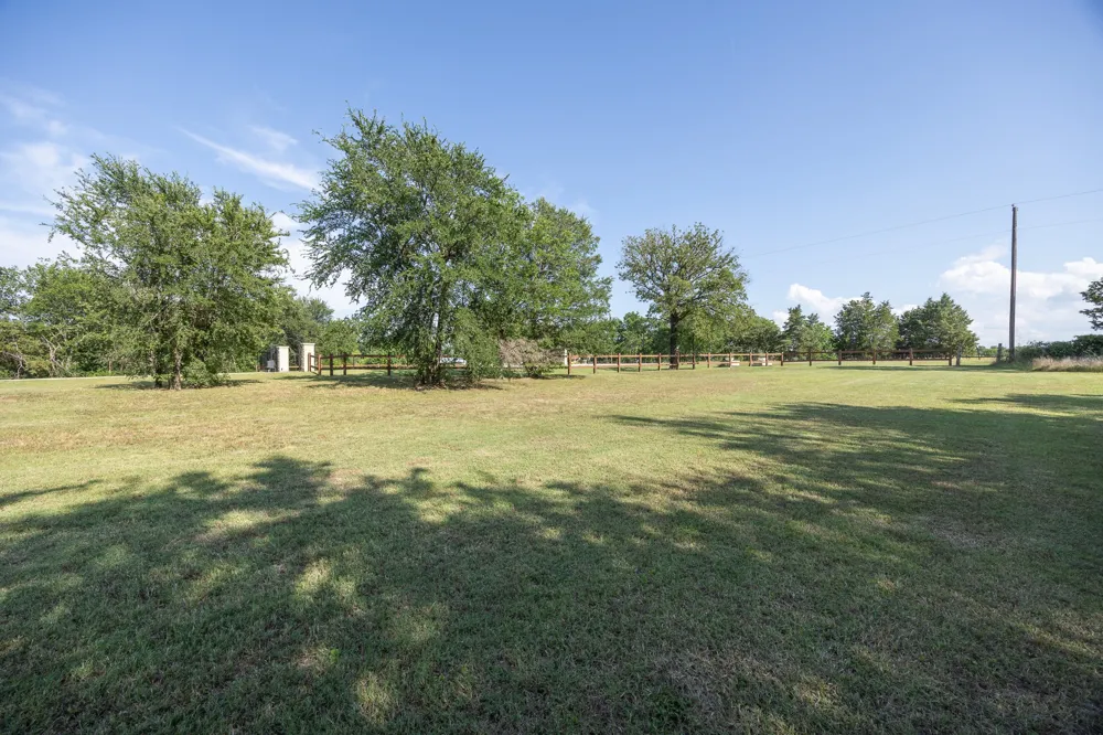Diamond Point Corsicana, TX 75109