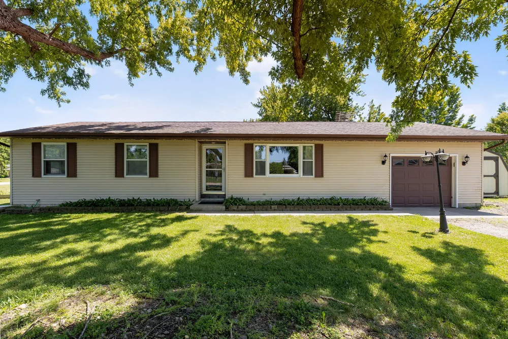 61214 Mary Lou Lane Cassopolis, MI 49031
