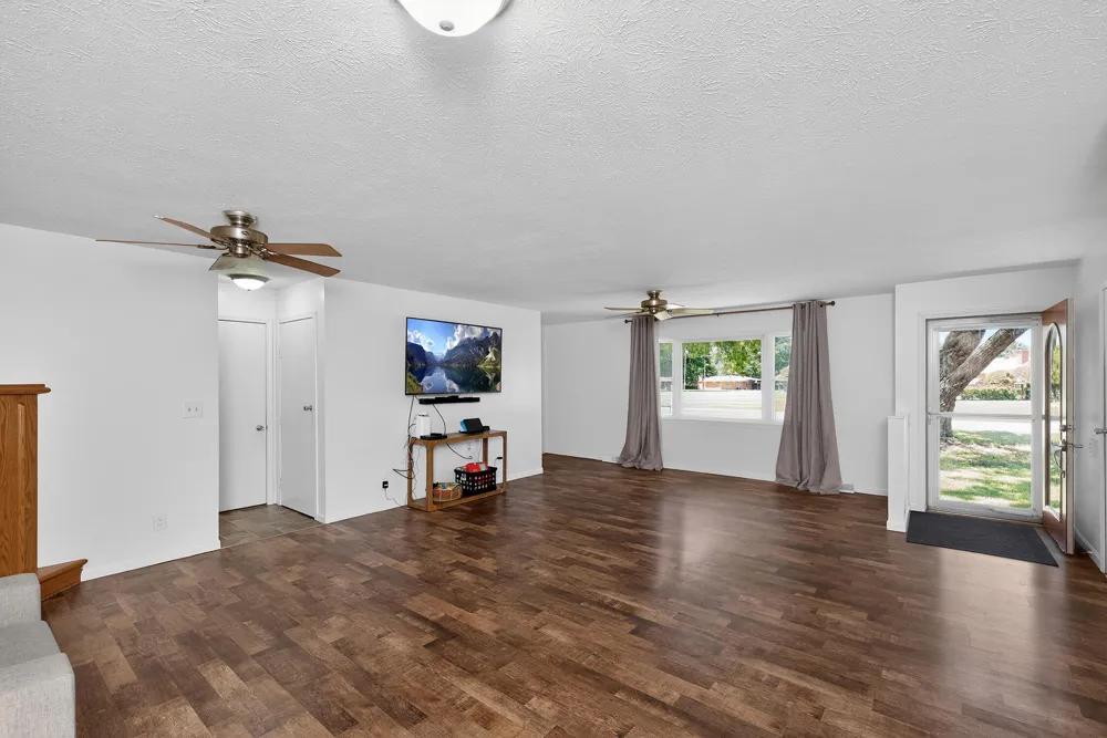 61214 Mary Lou Lane Cassopolis, MI 49031