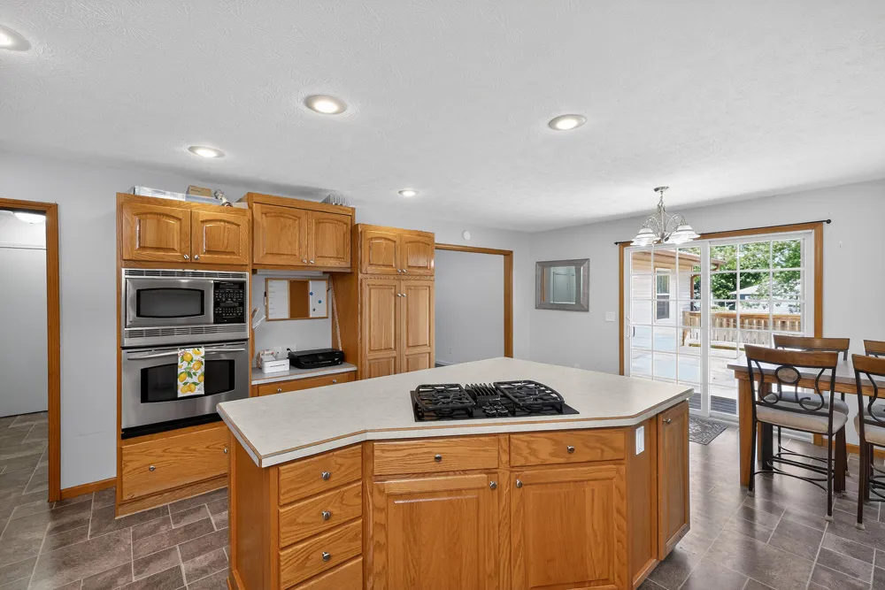 61214 Mary Lou Lane Cassopolis, MI 49031
