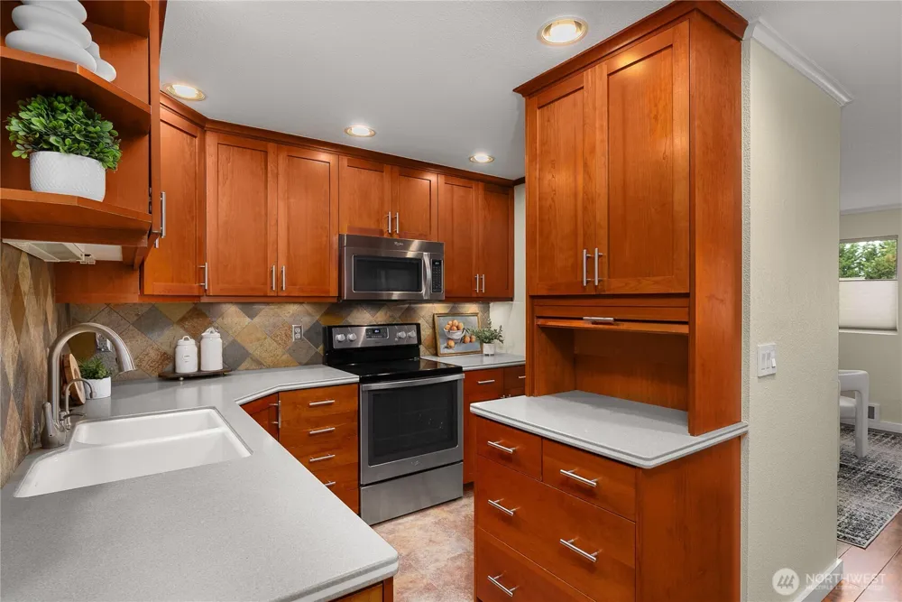 4139 178th Lane SE #1 Bellevue, WA 98008