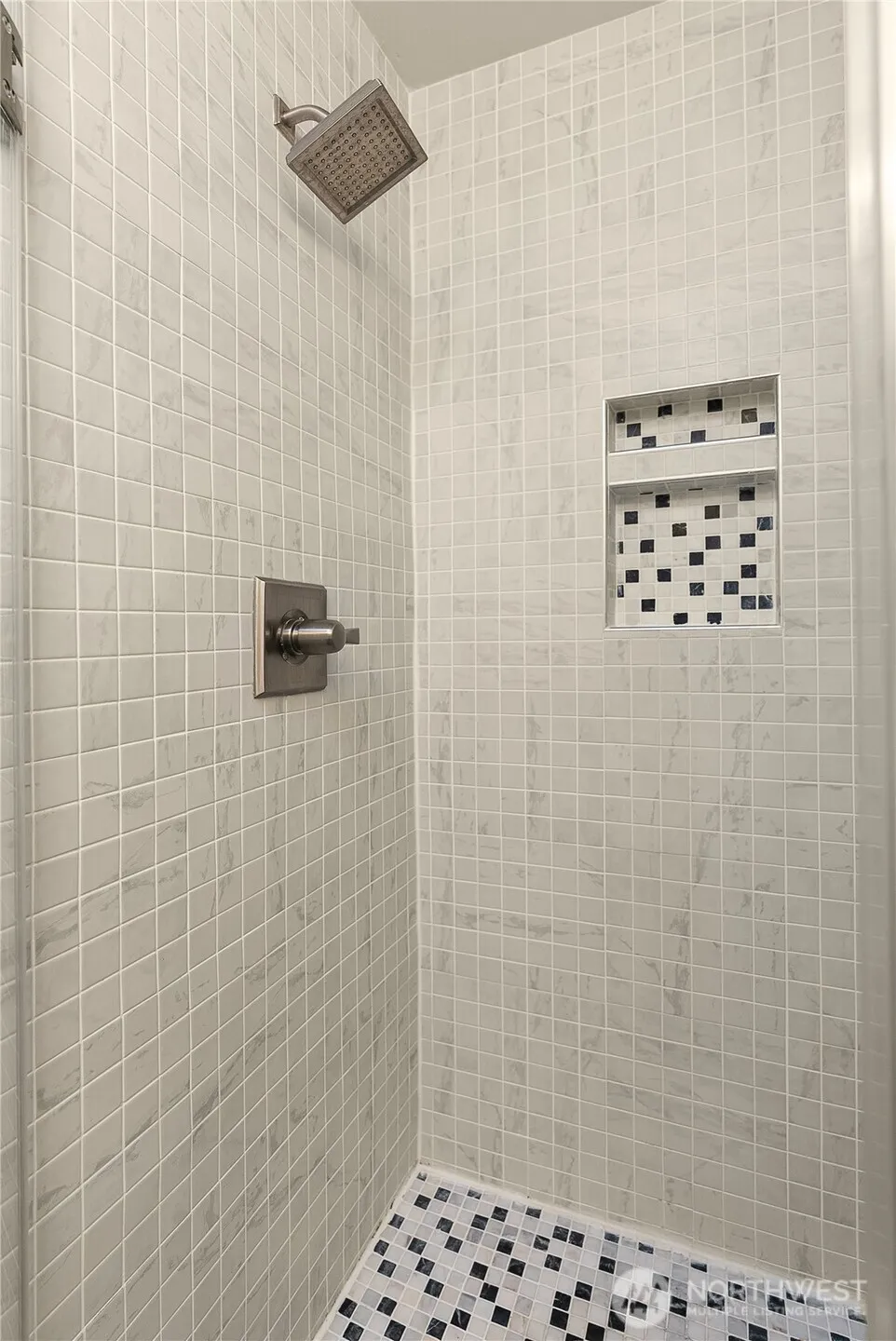 4139 178th Lane SE #1 Bellevue, WA 98008