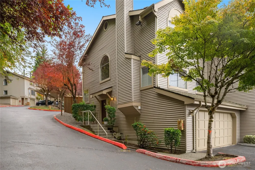 4139 178th Lane SE #1 Bellevue, WA 98008