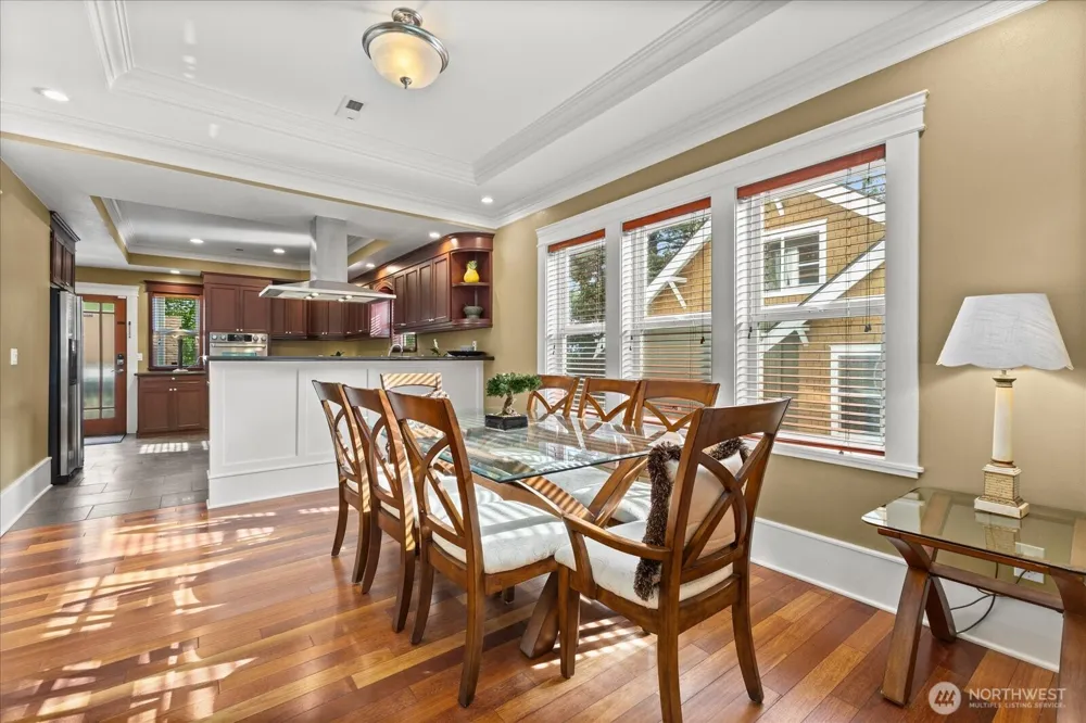 400 NE 50th Street Seattle, WA 98105