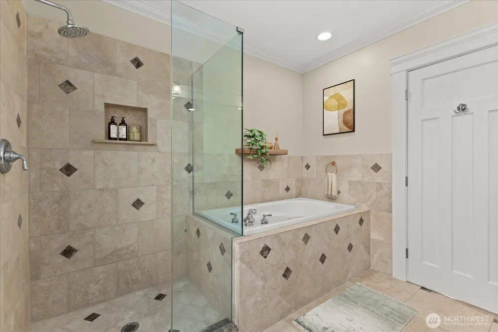 400 NE 50th Street Seattle, WA 98105