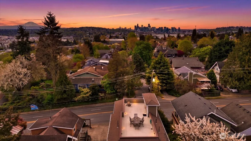400 NE 50th Street Seattle, WA 98105