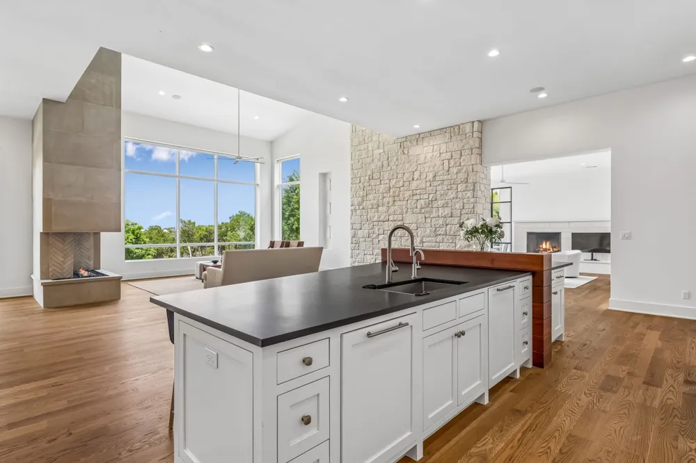 8708 Acuarela Court Austin, TX 78735