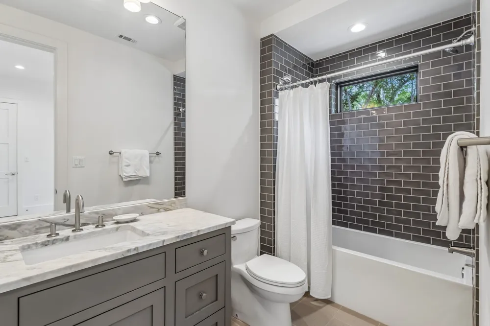 8708 Acuarela Court Austin, TX 78735