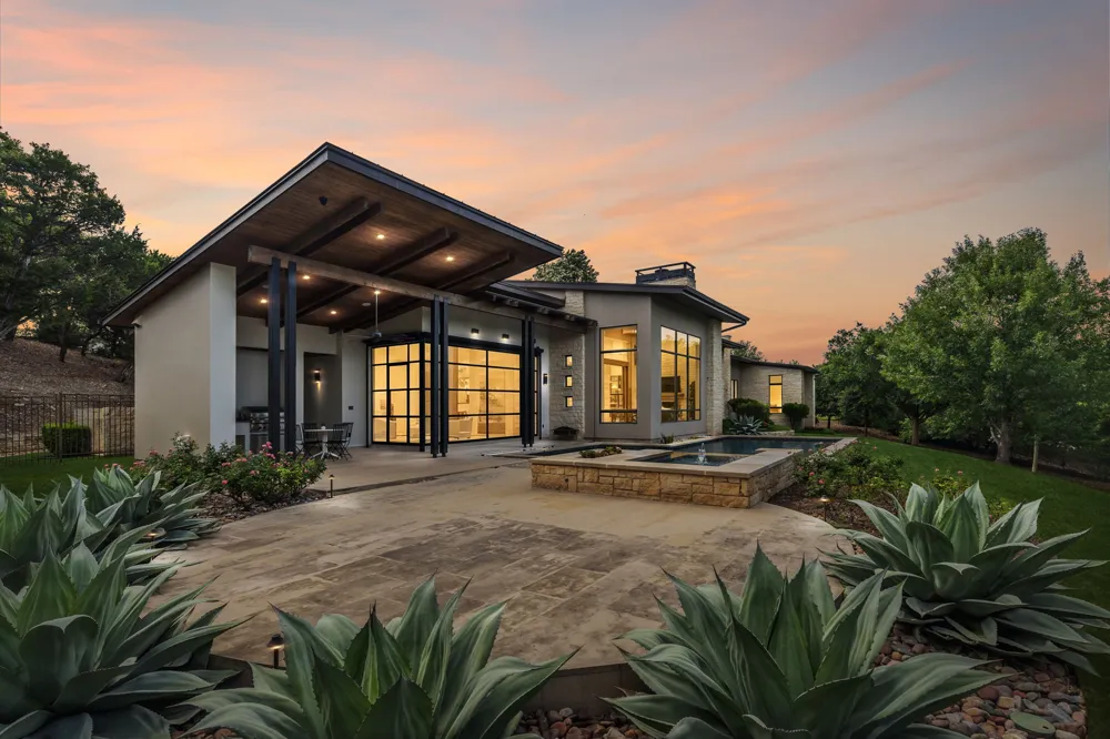8708 Acuarela Court Austin, TX 78735
