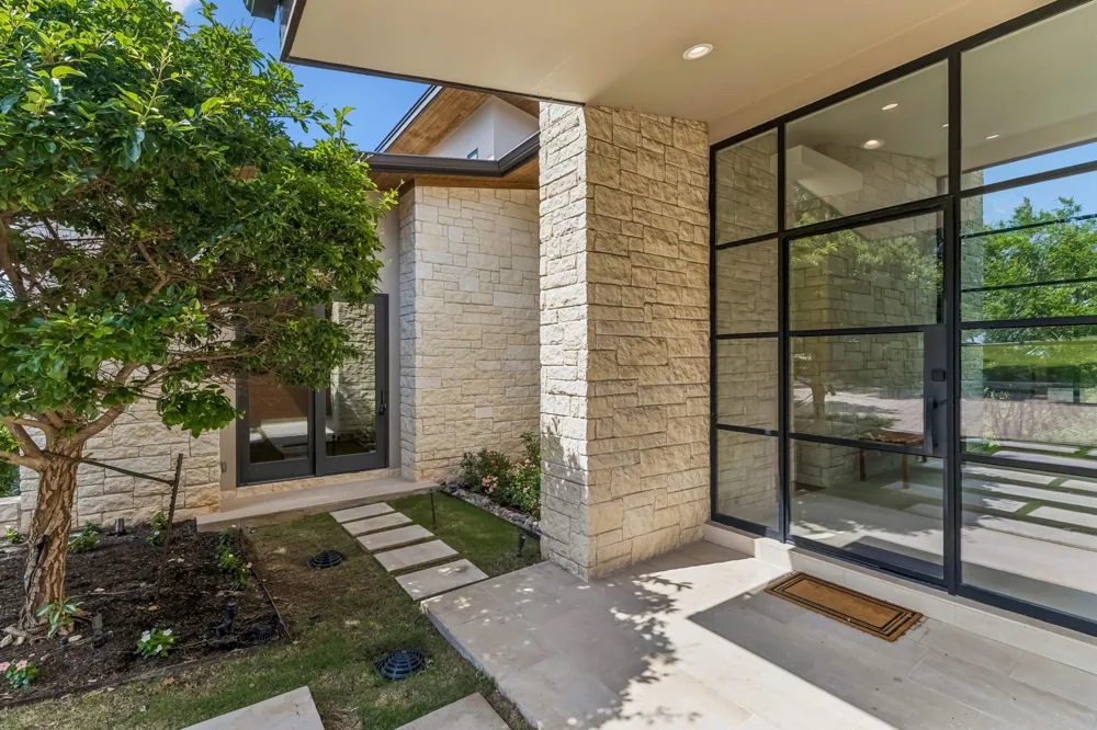 8708 Acuarela Court Austin, TX 78735