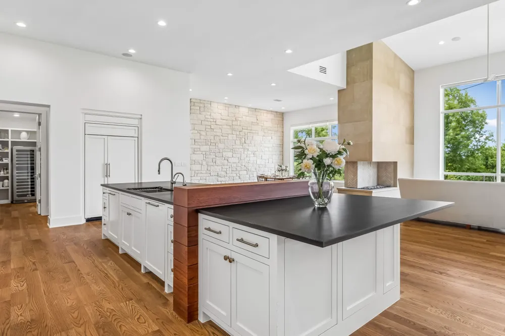 8708 Acuarela Court Austin, TX 78735