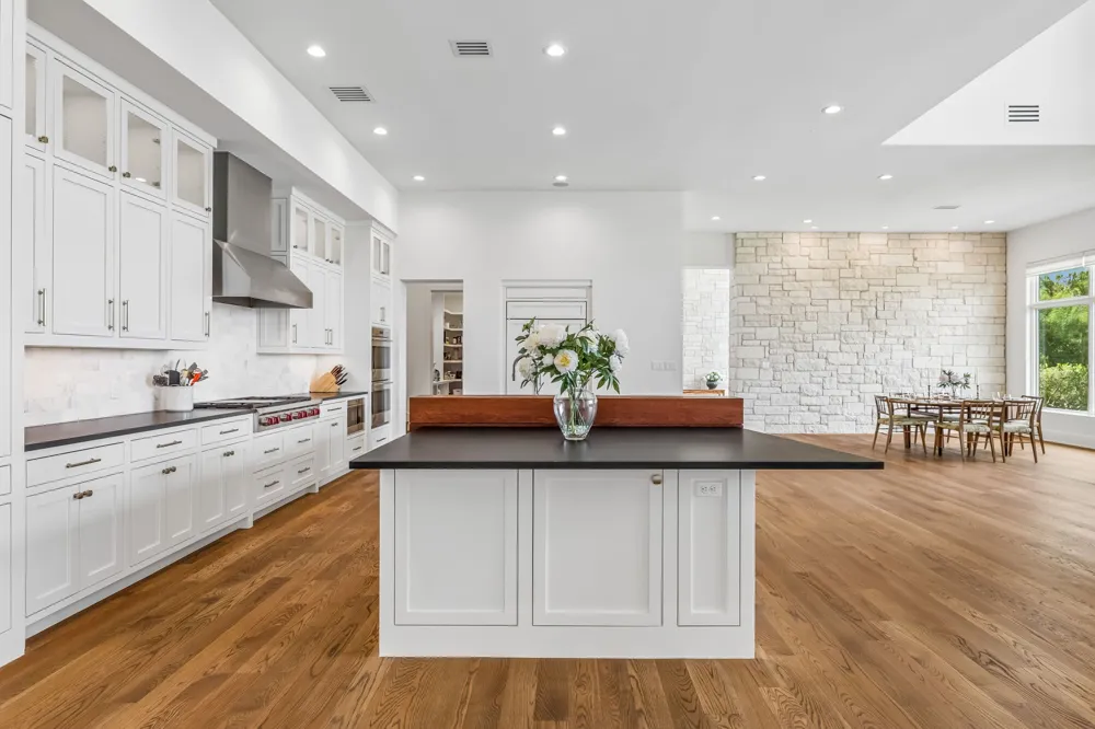 8708 Acuarela Court Austin, TX 78735