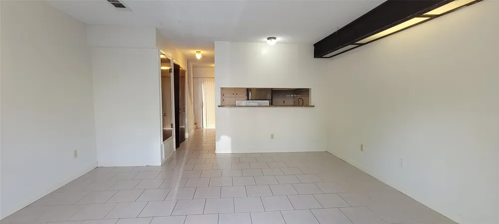 1221 W Hopkins Street #7 San Marcos, TX 78666