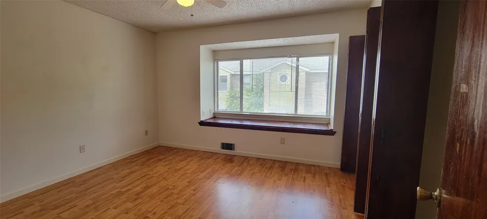 1221 W Hopkins Street #7 San Marcos, TX 78666