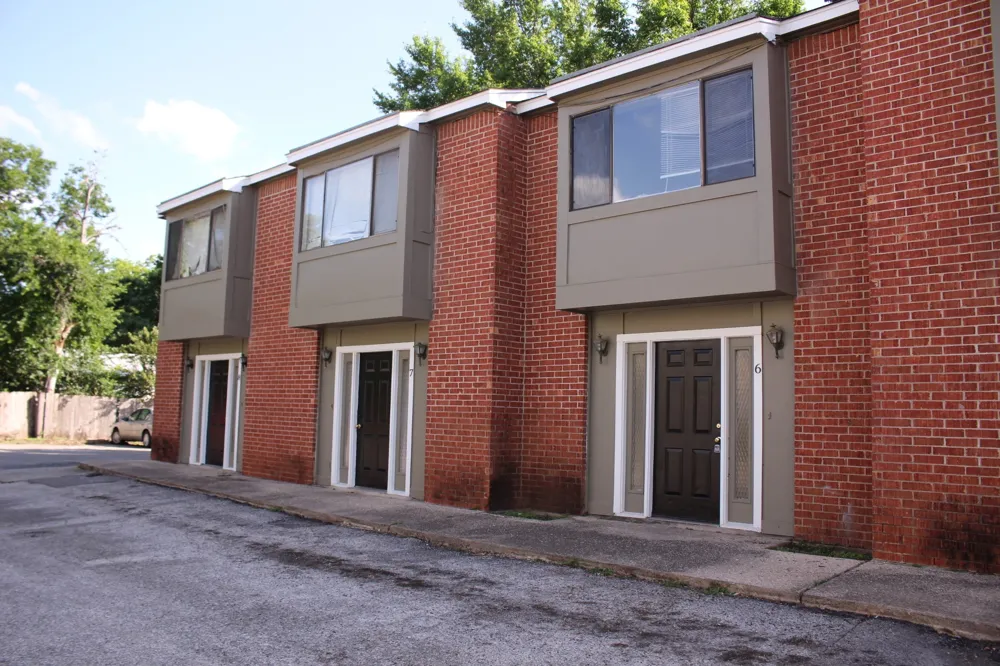 1221 W Hopkins Street #7 San Marcos, TX 78666