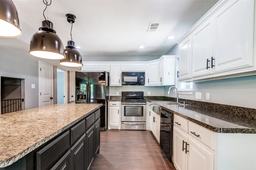 200 Lakeside Drive West Tawakoni, TX 75474
