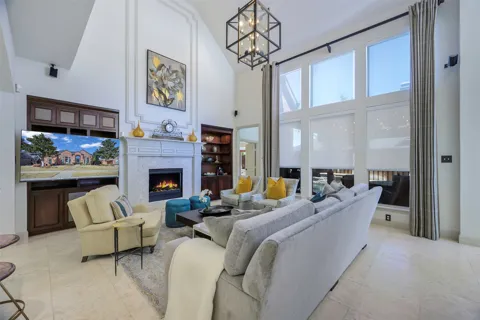 5913 Hempstead Drive